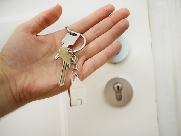 https://TheplaineT.StopRentingStartOwning.com